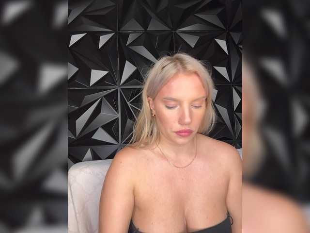 LYALYAtop