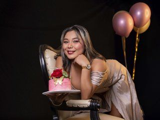 LatinaHoleQueen-1