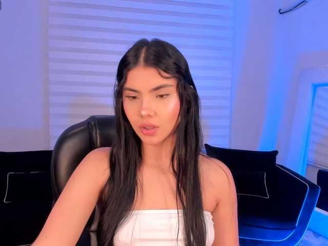 MiaLaurence