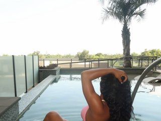 PetitePeachyy
