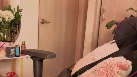 ᗰEᒪIᑎᗩ