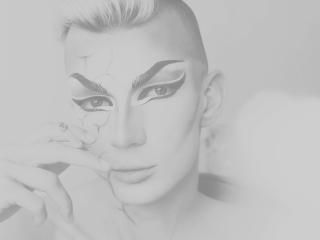 LexyGrayCum